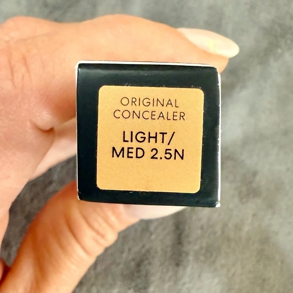 New bareMinerals Original Liquid Mineral Concealer Light/Med 2.5N
